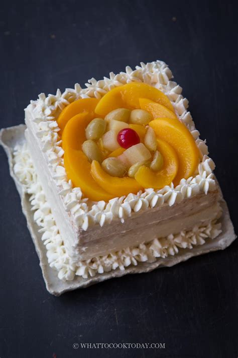 Chinese Bakery Fruit Sponge Cake