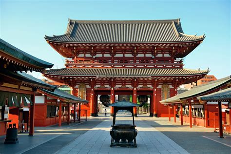 sensoji temple in tokyo japan. - Atterrir.com