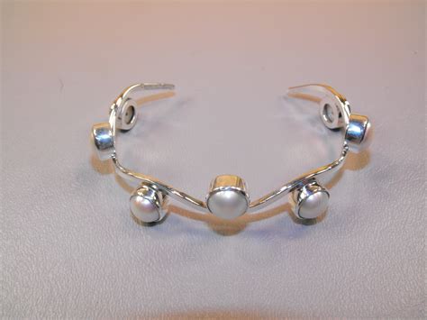 Pearl & Sterling Silver Bracelet | Clive’s Unique Jewelry