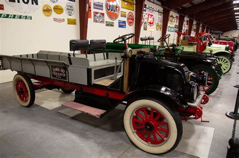 Iowa 80 Trucking Museum – Iowa 80 Truckstop