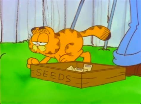 I kind of miss when Garfield used to walk on four legs like a real cat ...