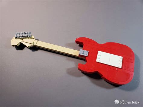 LEGO Ideas 21329 Fender Stratocaster Guitar - TBB Review - BYJ13-32 - The Brothers Brick | The ...