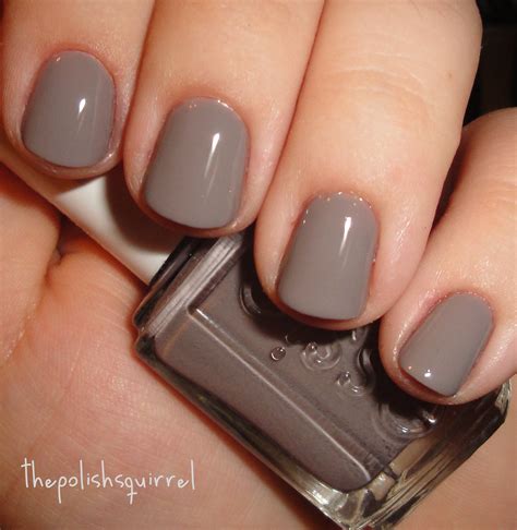 Check Out These 25 Fall Nail Color Ideas and Prep For the Season