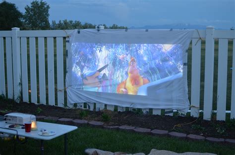 DIY Portable Projector Screen with Epson Projector - Family Tech Zone