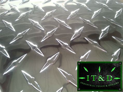 Diamond Plate Tread Brite Aluminum 12" x 24" 3003 .063 16 Gauge Chrome Polish – Amor Irresistible