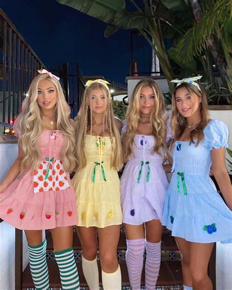 Rozmajzl Sisters @katerinarozmajzl... - Fashion & Beauty in 2021 | Trendy halloween costumes ...