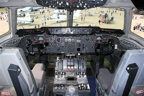 Amazing facts about the McDonnell Douglas KC-10 Extender - Crew Daily