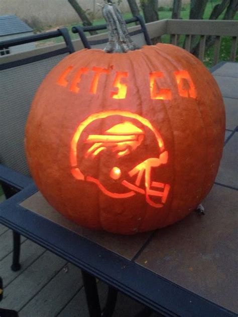 Chelsea Underhill on Twitter | Buffalo bills, Pumpkin carving, Jack o lantern