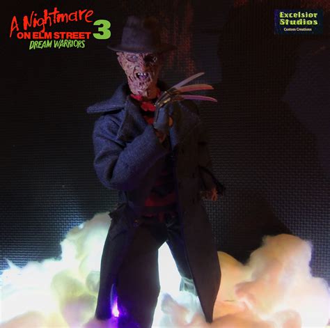 1/6 scale figure of Freddy Krueger as seen in A Nightmare on Elm Street 3: Dream Warriors (1987 ...