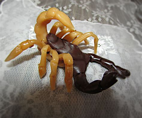 Chocolate Caramel Scorpions! : 7 Steps (with Pictures) - Instructables