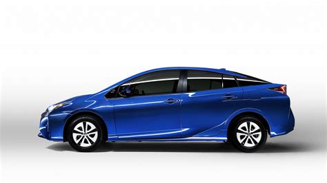 2016 Toyota Prius Blue side profile North American specification official image