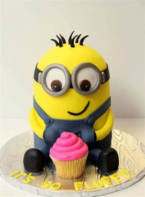 Cool Minon Cake Ideas | Minion birthday cake, Minion cake, 21st birthday cakes