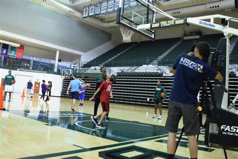 Photos: UWGB Basketball Fundamentals REACH activity | Big Brothers Big Sisters of Northeast ...