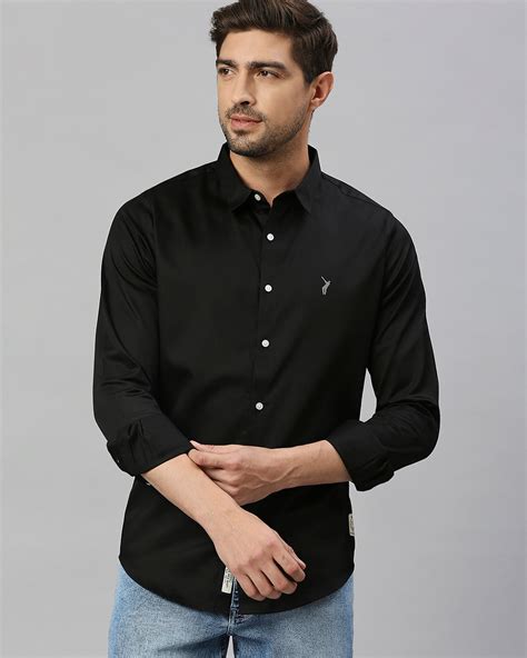 Buy Men's Black Slim Fit Shirt Online at Bewakoof