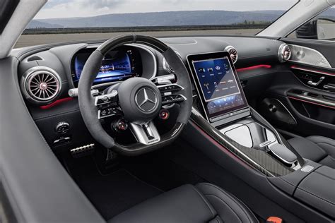 2024 Mercedes-AMG GT coupe unveiled with 4 seats - offroadingblog.com