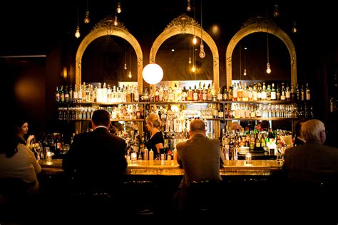 Best Bars in River North, Chicago | Signature Transportation Group