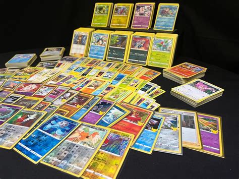 The Pokémon Company - Collezione Trading Card 1000+ Pokémon - Catawiki