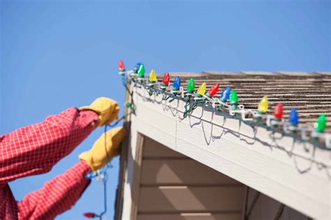 10 Christmas Light Safety Tips for Hanging Lights on Your Roof - EcoWatch