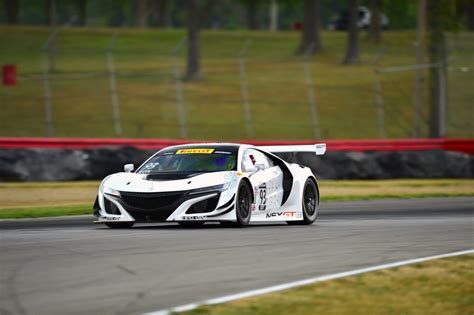 Acura NSX GT3 Makes Public Test Debut - DSPORT Magazine