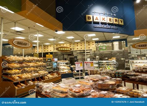 The Bakery Department of a Publix Grocery Store Editorial Photo - Image ...