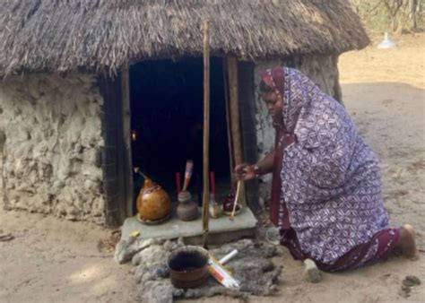 Video: Gogo Maweni reveals how she performs witchcraft - Mbare Times