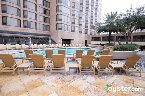 Four Seasons Hotel Houston - The Pool at the Four Seasons Hotel Houston | Oyster.com Hotel Photos