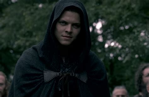 Vikings Season 5 Sneak Peek: Ivar The Boneless Offers Half-Hearted ...