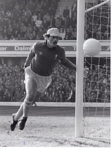 Liverpool goalkeeper Bruce Grobbelaar in 1984. Liverpool Goalkeeper ...