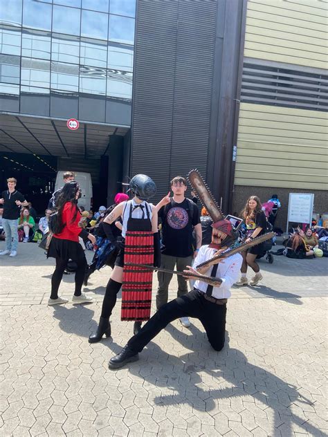 Awesome Denji and Reze cosplays at Dokomi in Germany today 🔥 : r/ChainsawMan