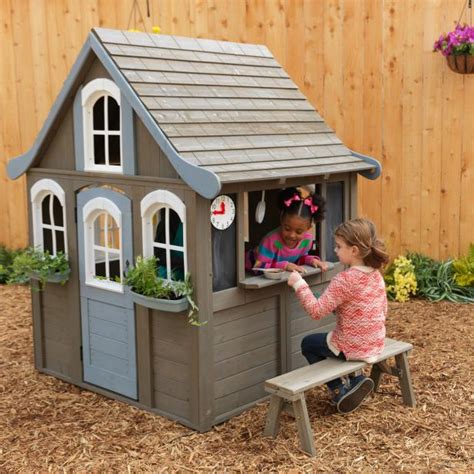 Best Kids' Playhouses in 2021 | HGTV