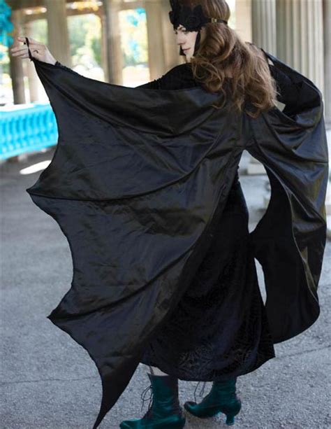 Halloween Costume Bat Wings | Bat wings costume, Costume cape, Wing costume