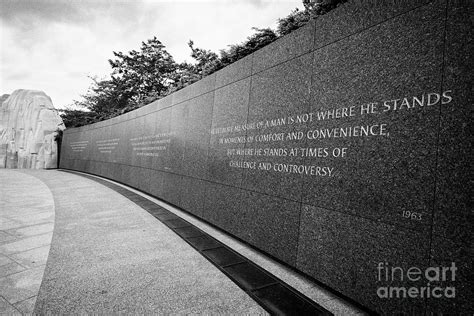 mlk quotes on the inscription wall Martin Luther King Jnr memorial ...