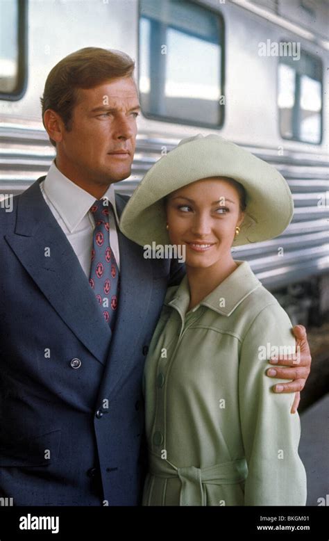 Jane seymour 1973 hi-res stock photography and images - Alamy