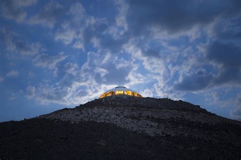 California’s Volcano House boasts 360 degrees of Mojave desert views Volcano House Mojave ...