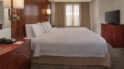 Dulles Airport Hotels | Residence Inn Dulles Airport at Dulles 28 Centre