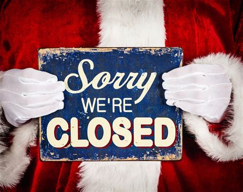 Closed For Christmas Sign 2024 - Joana Lyndell