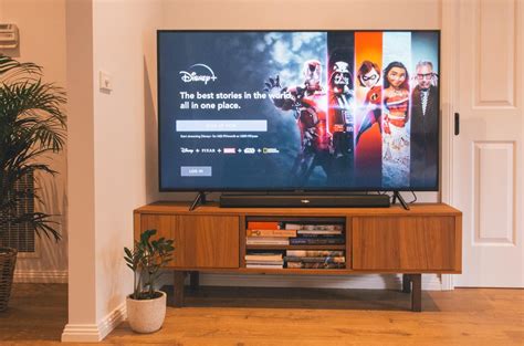 Soundbar vs. Speakers – Which one should you buy? - Descriptive Audio