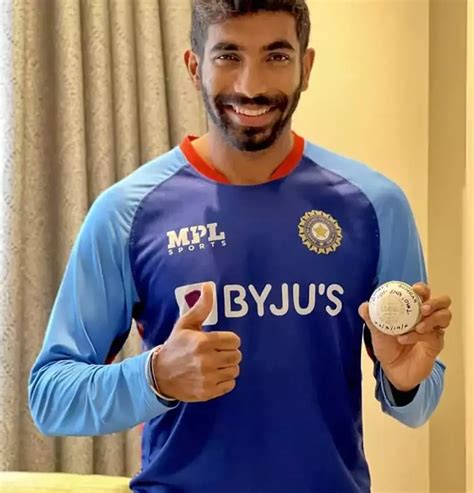 Jasprit Bumrah Biography, Wife, Family Cast, Salary, & Debut