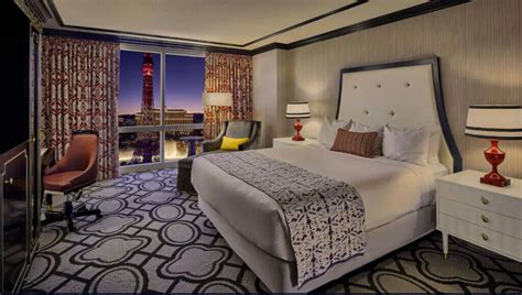 Las Vegas Themed Hotels – The Top 10 + Why They’re Famous | Adventures ...