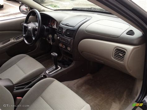 2002 Nissan Sentra SE-R Dashboard Photos | GTCarLot.com