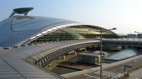 Seoul Incheon Airport, Incheon, South Korea | Airport design, Landmark buildings, Unique ...