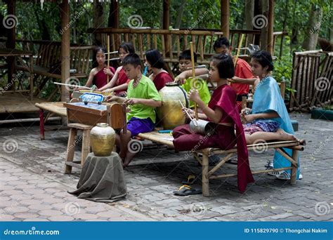 Thai Folk Music by Children. Editorial Image - Image of clothes, market: 115829790