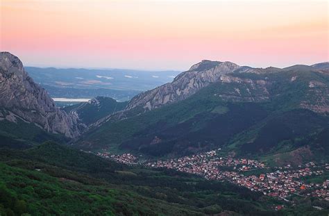 Where Are The Balkan Mountains Located? - WorldAtlas.com