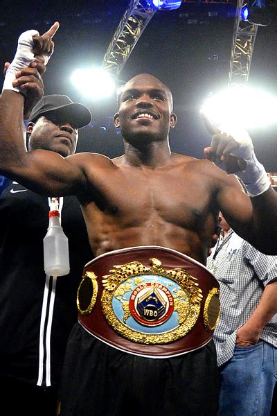 Timothy Bradley Jr. stays at 147, to keep WBO welterweight belt