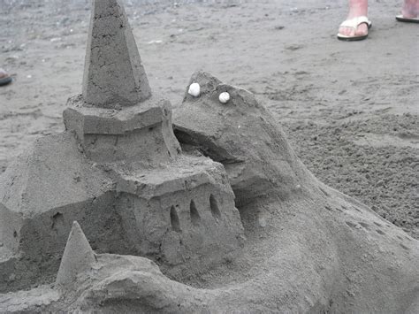 Down in the Hollow: Sand Castle Art Contest