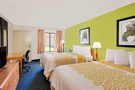 Days Inn by Wyndham Easton | Easton, MD Hotels