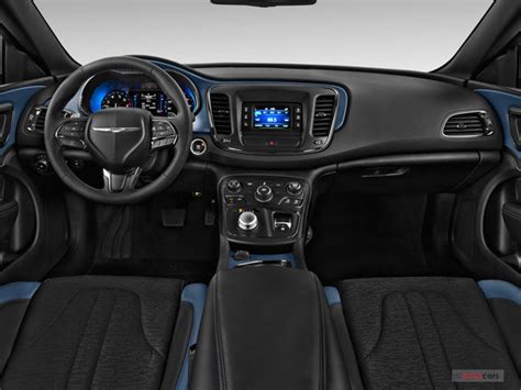 2015 Chrysler 200: 76 Interior Photos | U.S. News