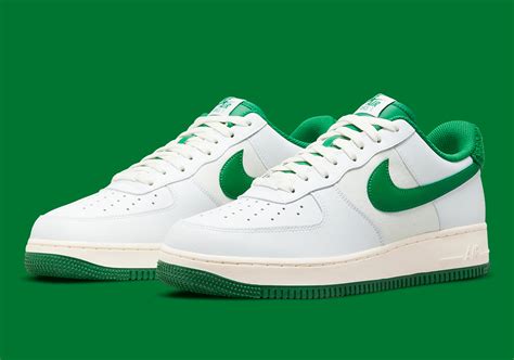 【クラシック】 Nike Air Force 1 ’07 LV8 Green パールホワ