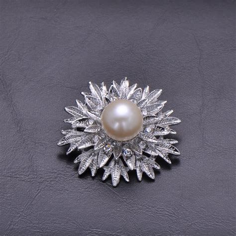 Modern Pearl Brooch - Luxury Wedding Invitations, Handmade Invitations & Wedding Favors