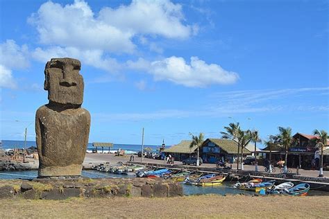 Hanga Roa in Chile